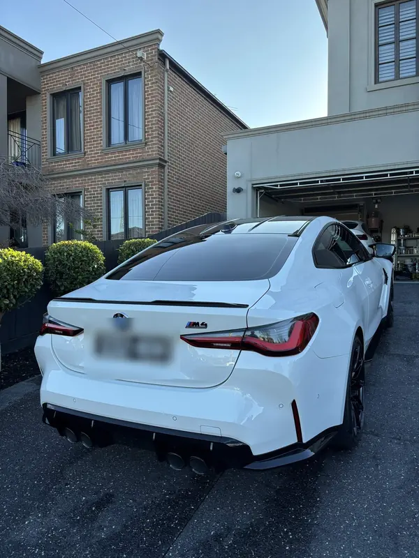 Rear of the white M4 up close