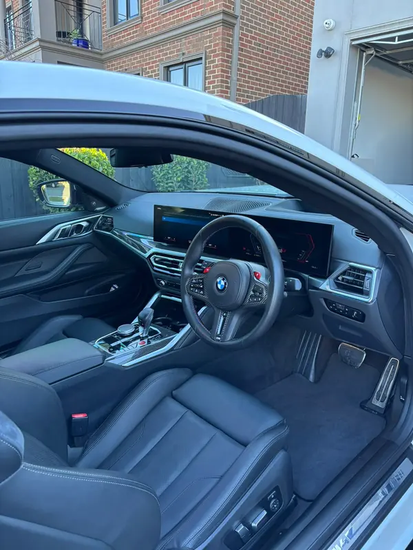 Black leather interior and dash of the M4