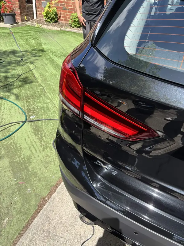 Tail light and hatch of the black X1
